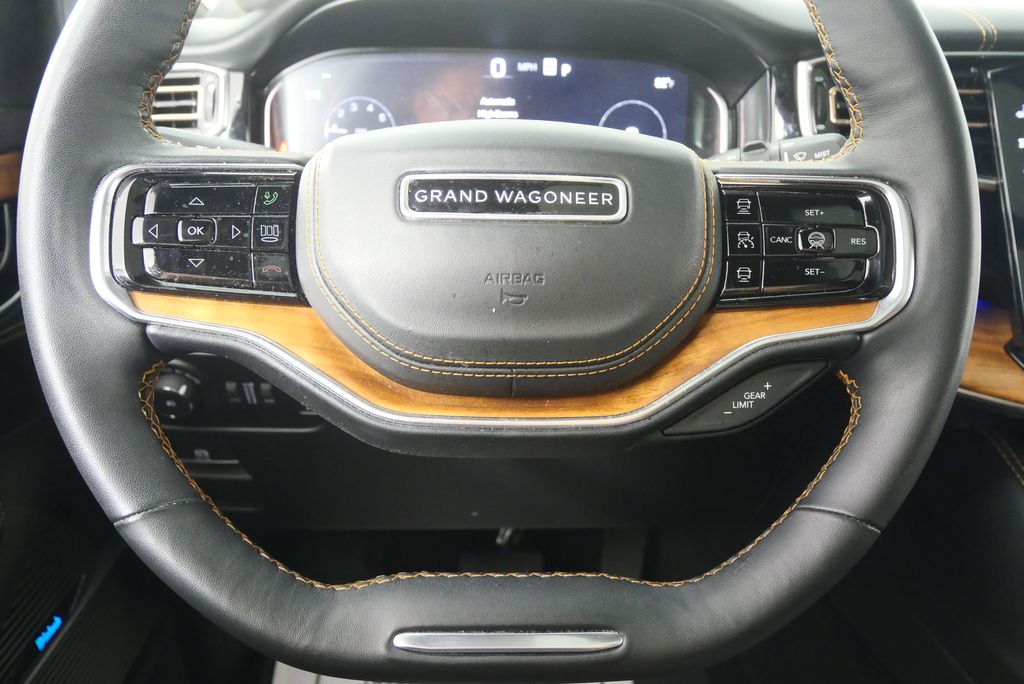 Thumbnail: 2024 Jeep Grand Wagoneer L - 26