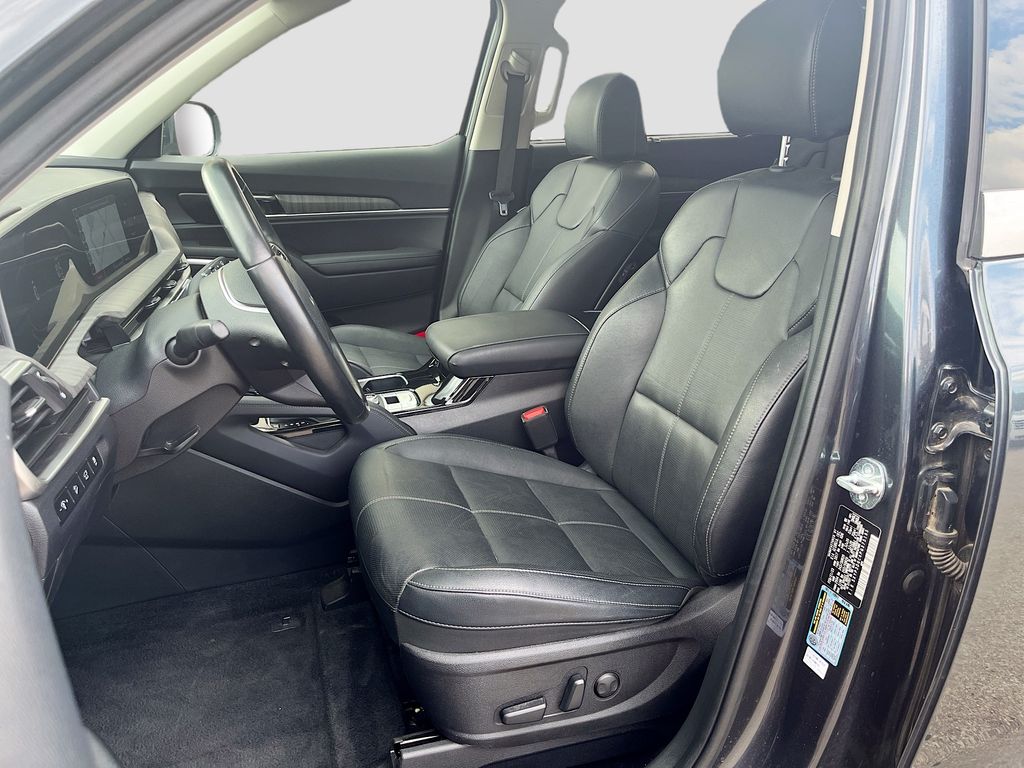 Used 2023 Gray Kia EX image 24