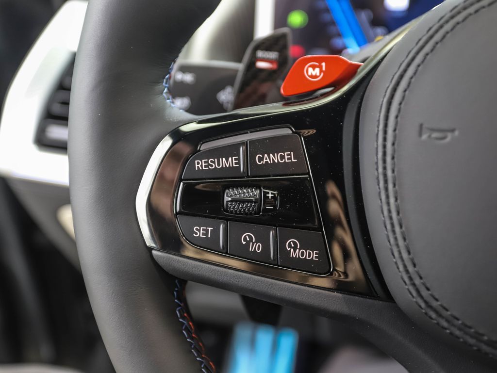 Thumbnail: 2026 BMW XM - 12