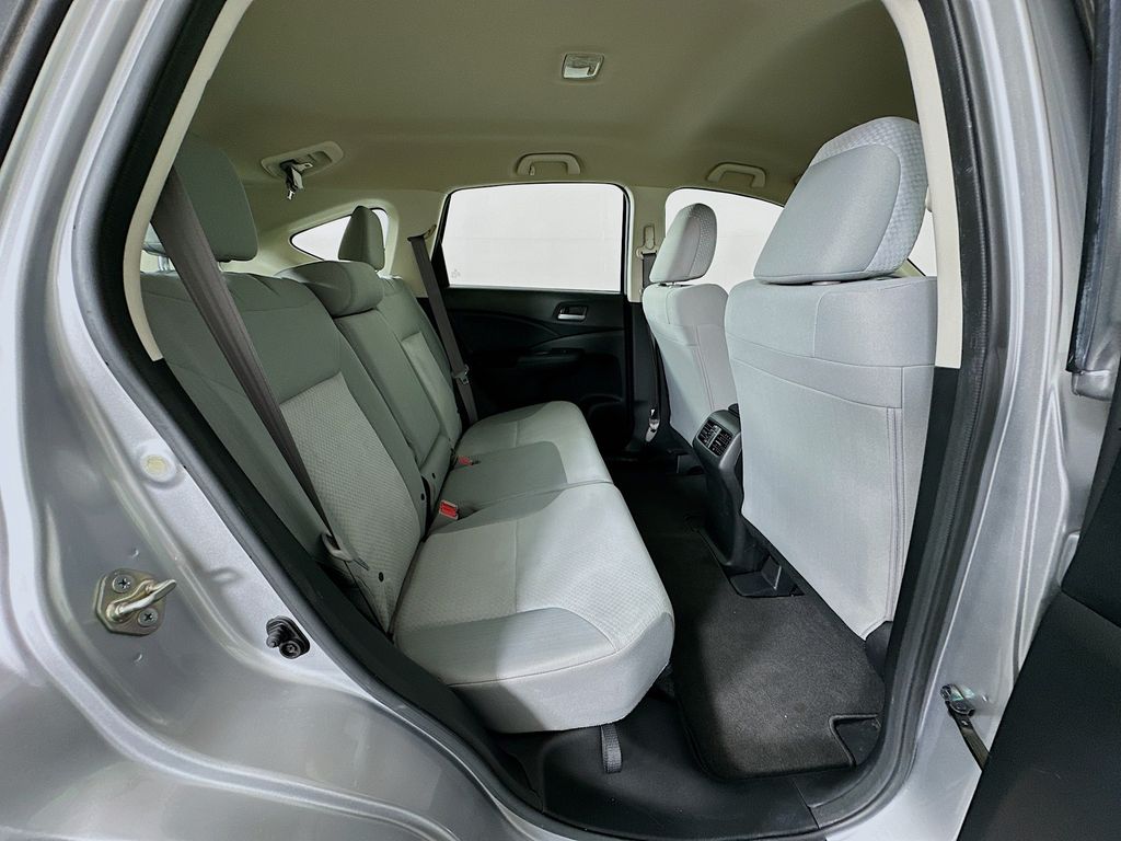 2016 Honda CR-V LX 26