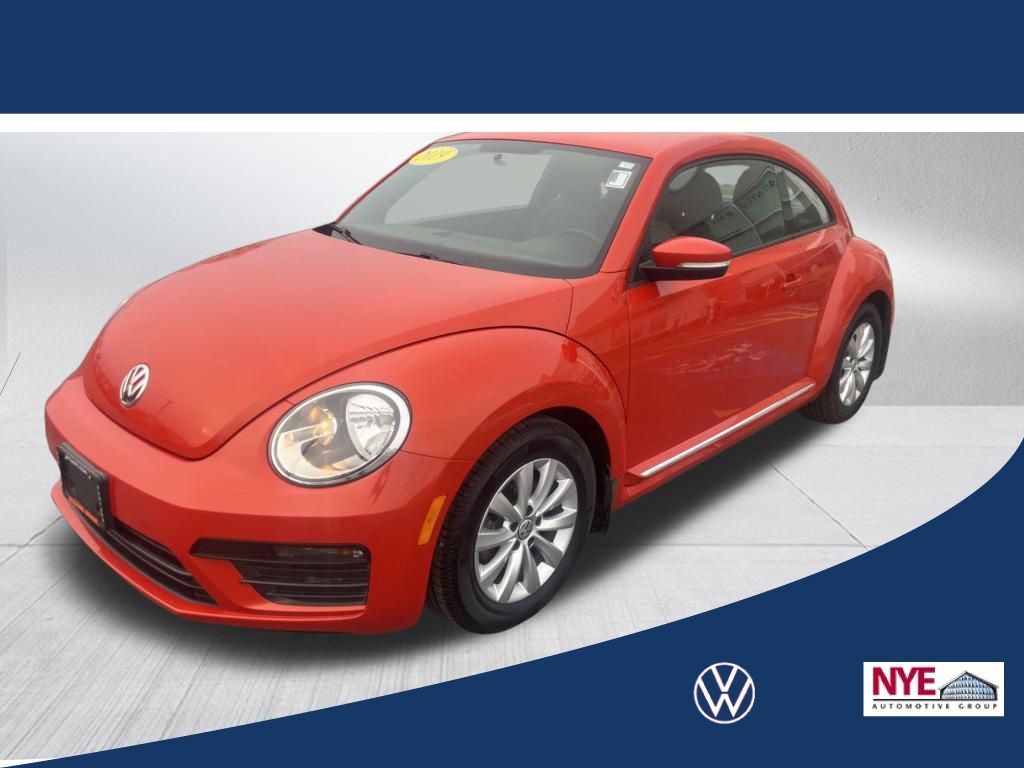 Habanero Orange Metallic 2019 Volkswagen Beetle 2.0T S Hatchback FWD Hatchback Front-Wheel Drive 6-Speed Automatic