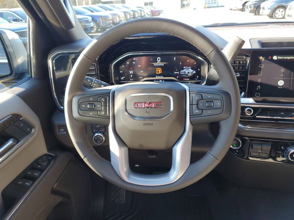 2025 GMC Sierra 1500 SLE 33