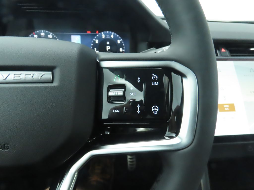 Thumbnail: 2024 Land Rover Discovery Sport - 13