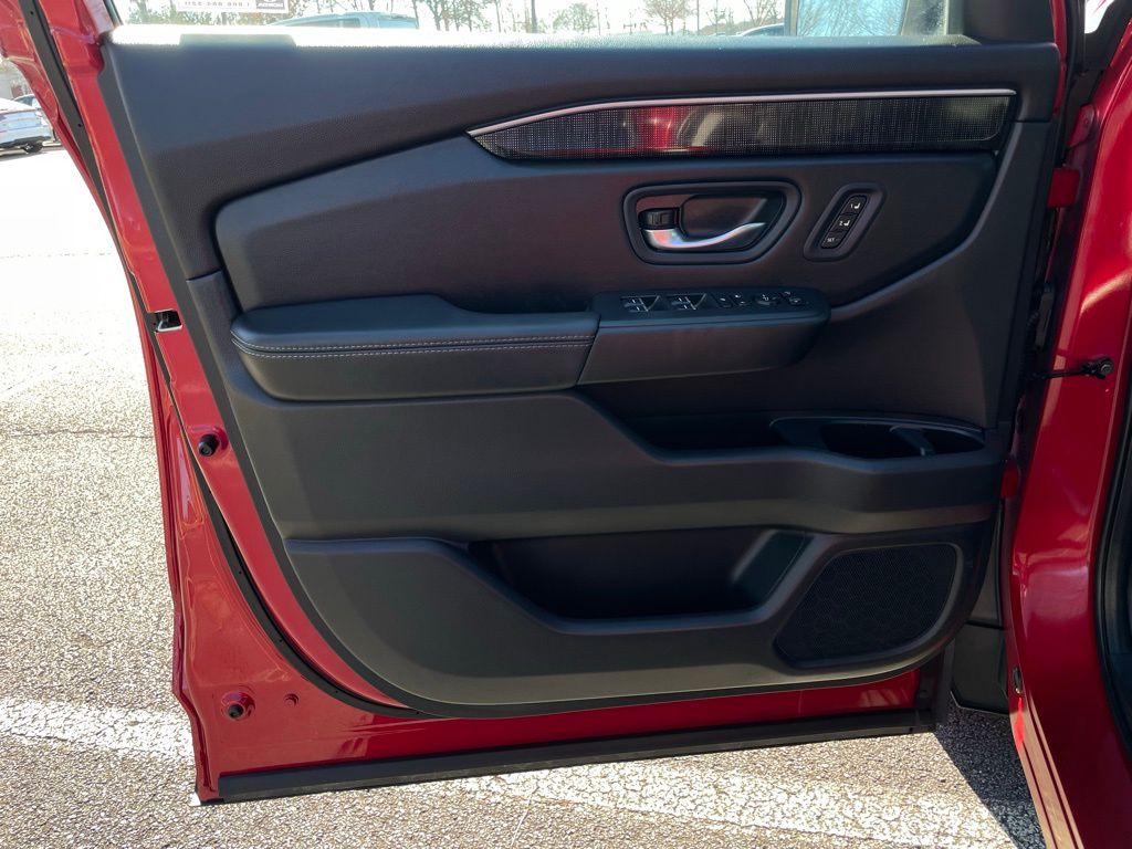 Thumbnail: 2023 Honda Pilot - 24