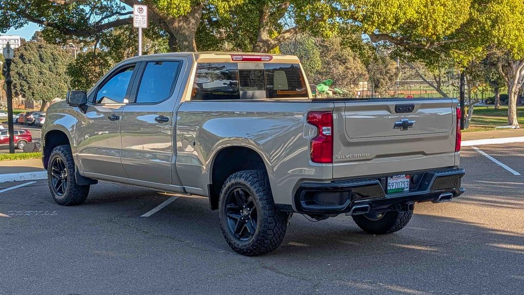 Used 2022 Chevrolet Silverado 1500 LT Trail Boss 4D Crew Cab