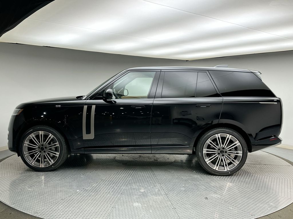 Thumbnail: 2026 Land Rover Range Rover - 2