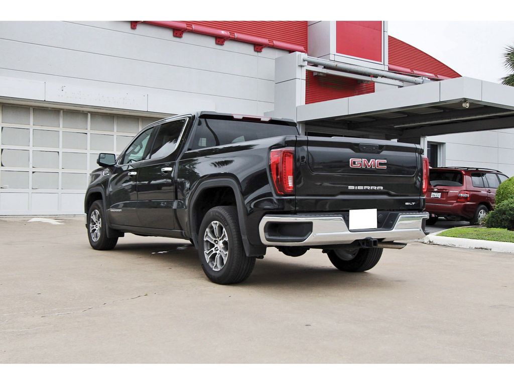 2025 GMC Sierra 1500 SLT - 2