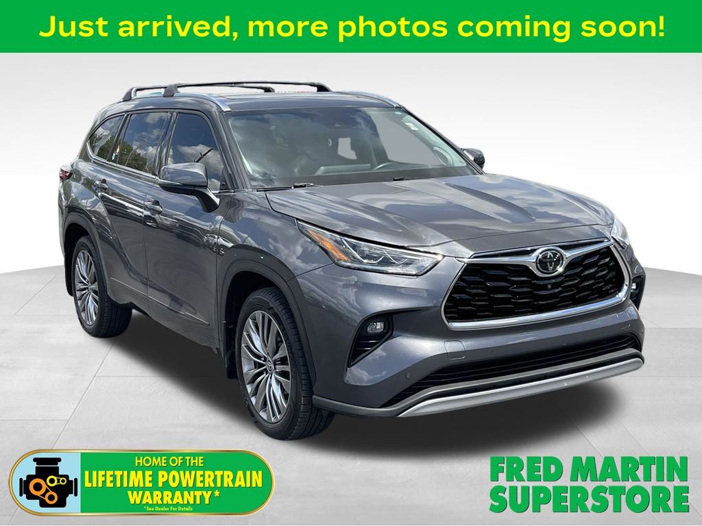 used 2020 Toyota Highlander car, priced at $36,000