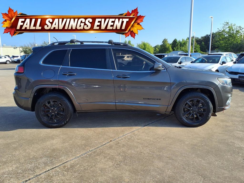 2019 Jeep Cherokee Latitude Plus Gray at Cook Ford