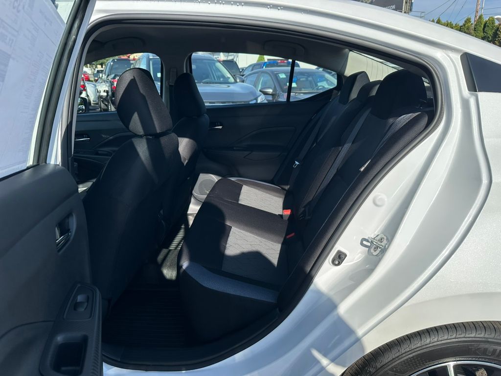 2025 Nissan Versa 1.6 SV