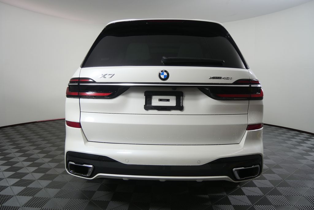 Thumbnail: 2024 BMW X7 - 4