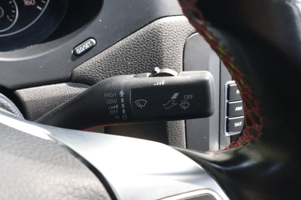 Thumbnail: 2013 Volkswagen Jetta - 22