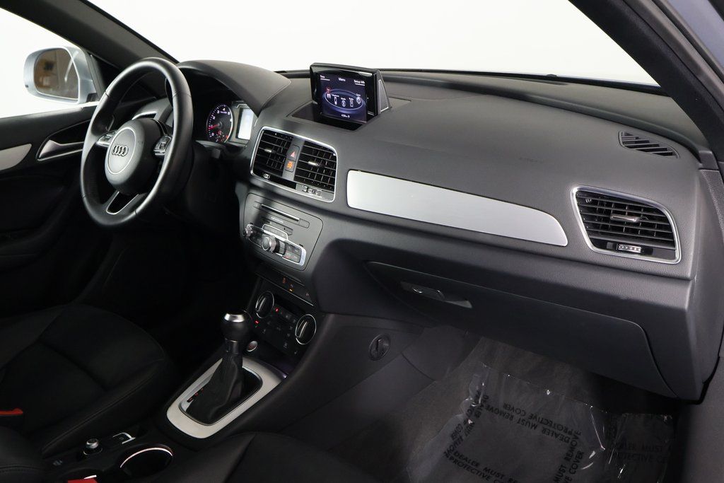 Thumbnail: 2018 Audi Q3 - 9