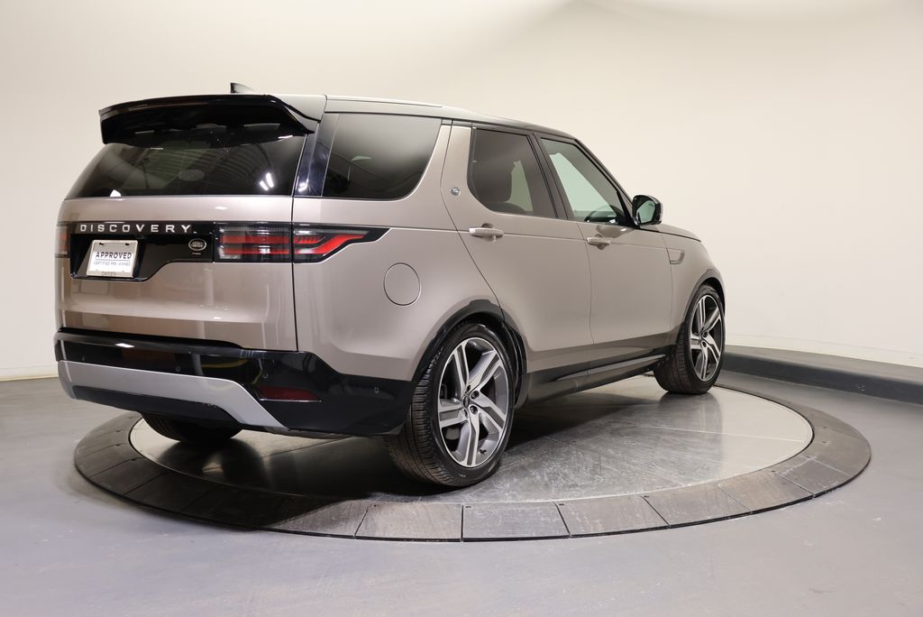 Thumbnail: 2023 Land Rover Discovery - 5