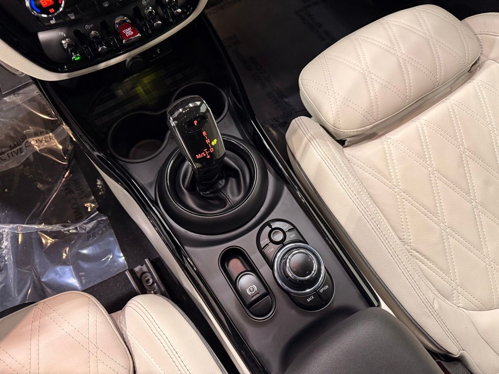 Thumbnail: 2022 MINI Cooper Clubman - 20