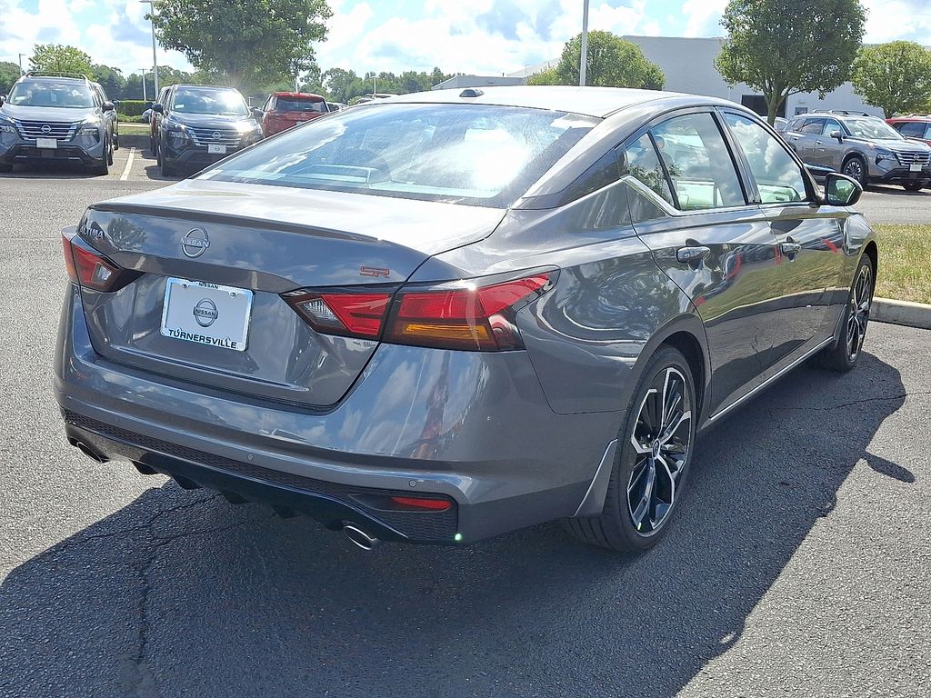 Thumbnail: 2025 Nissan Altima - 4