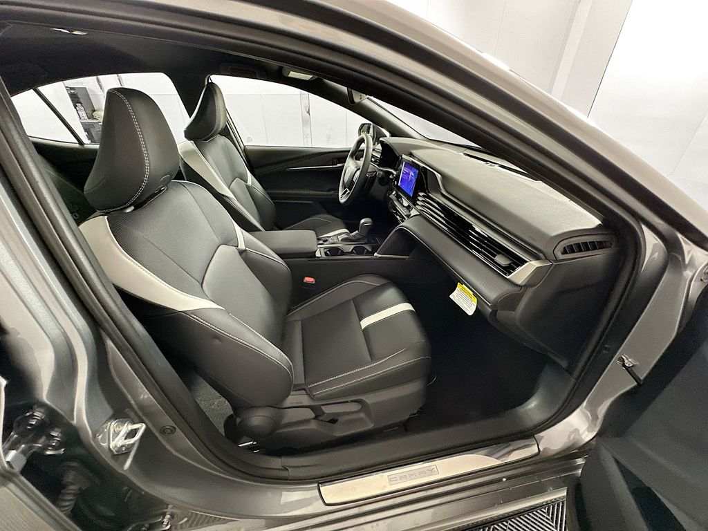 Thumbnail: 2025 Toyota Camry - 28