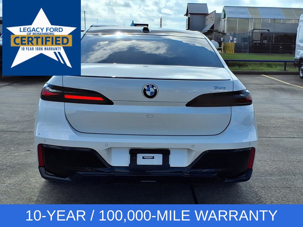 2023 BMW 7 Series 740i White at Ultimate Motorsports
