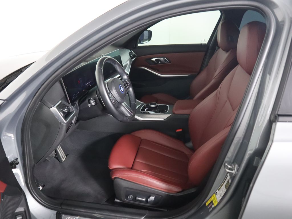 Thumbnail: 2023 BMW 3 Series - 20