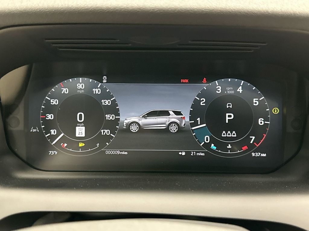 2025 Land Rover Discovery Sport S 14