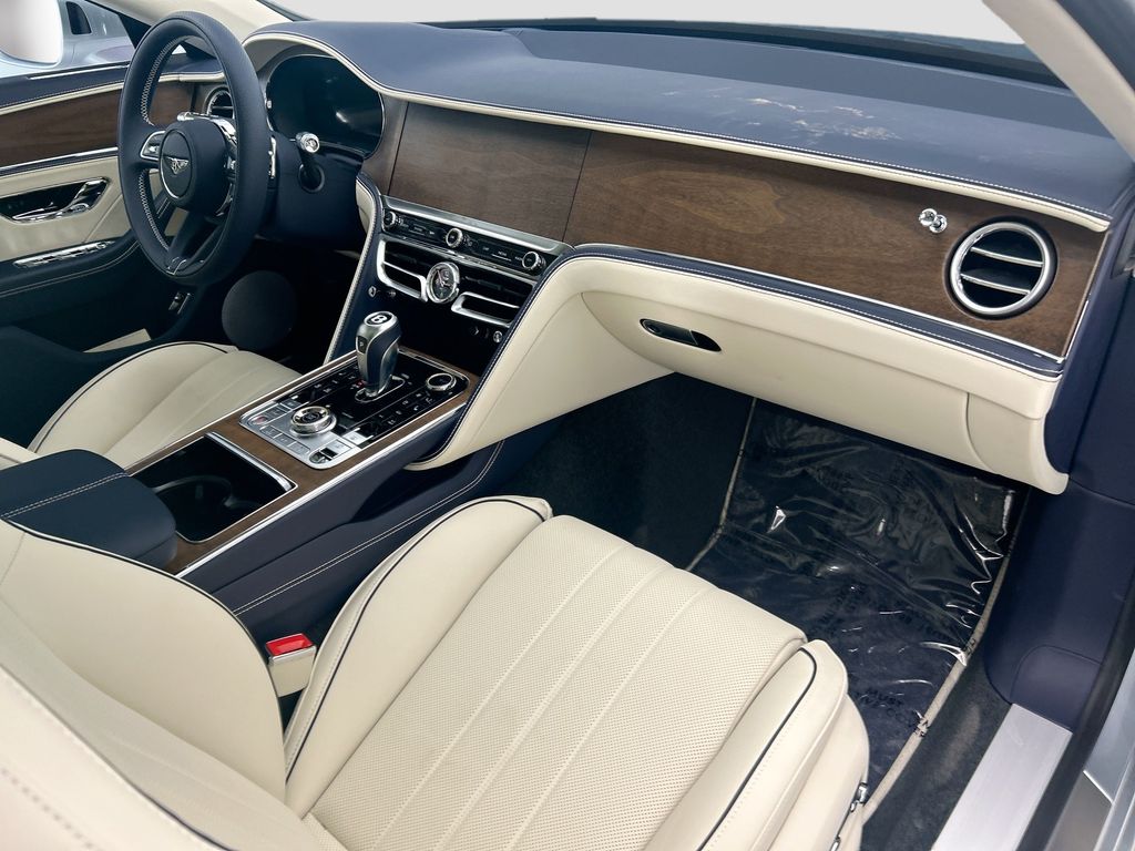 Thumbnail: 2026 Bentley Flying Spur - 16