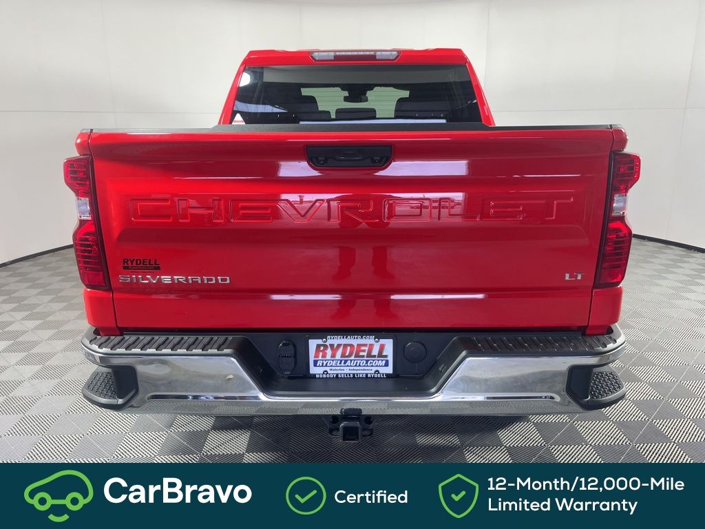 View vehicle photo 5