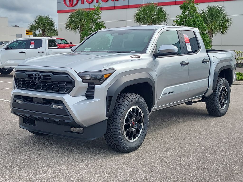 2025 Toyota Tacoma TRD Off-Road Double Cab photo 2