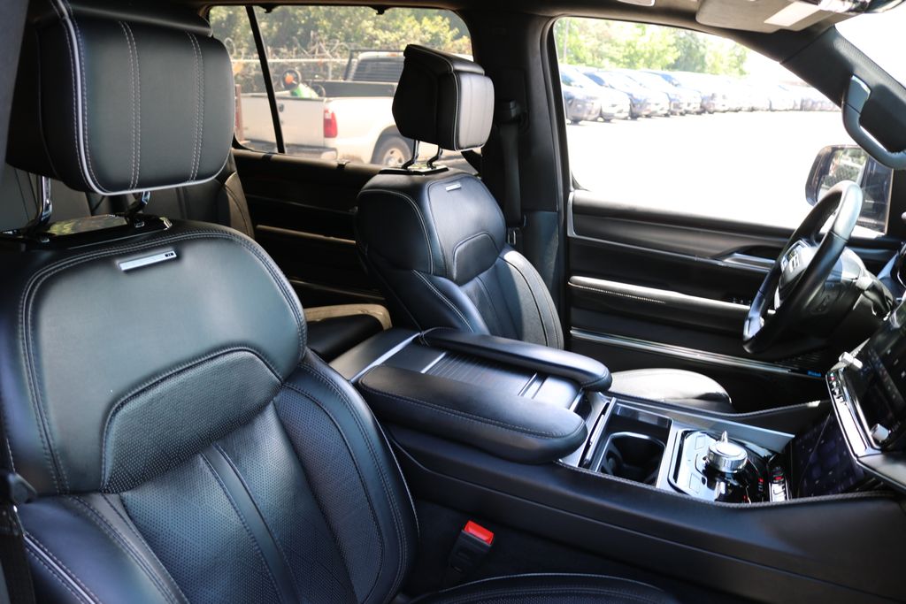 Used Car 2022 Jeep Grand Wagoneer  Series Ii For Sale Under $60,000 In Austin, Texas