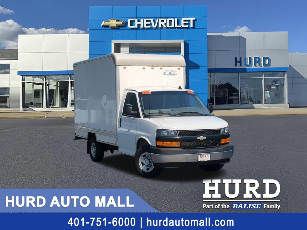 Summit White 2023 Chevrolet Express Chassis Van Rear-Wheel Drive 8-Speed Automatic Overdrive