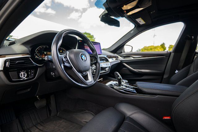 2023 BMW 5 Series 540i - Photo 11