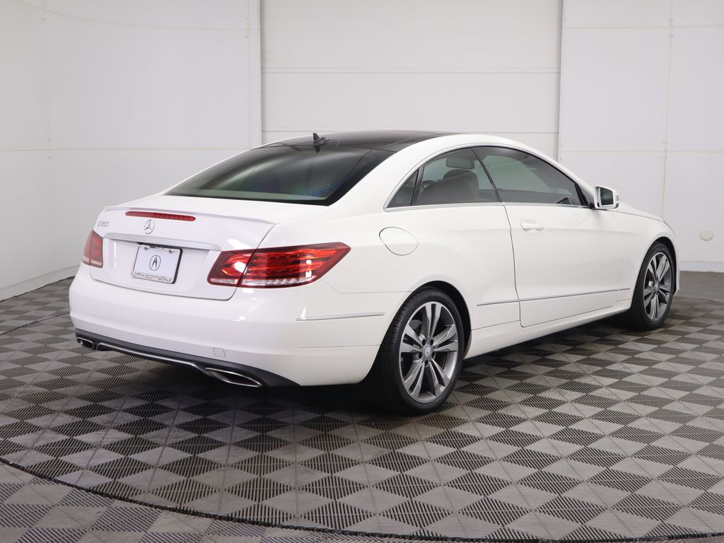 Thumbnail: 2014 Mercedes-Benz E-Class - 5