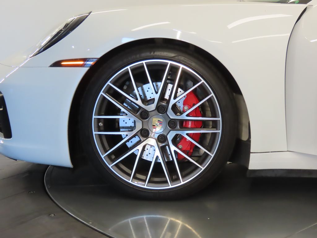 Thumbnail: 2022 Porsche 911 - 19