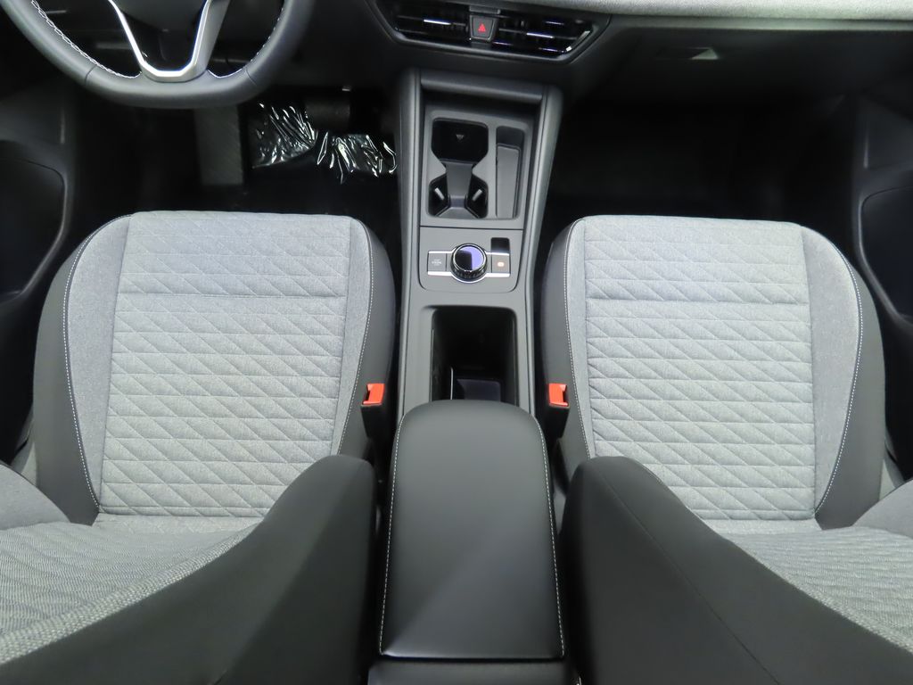 Thumbnail: 2026 Volkswagen Tiguan - 16