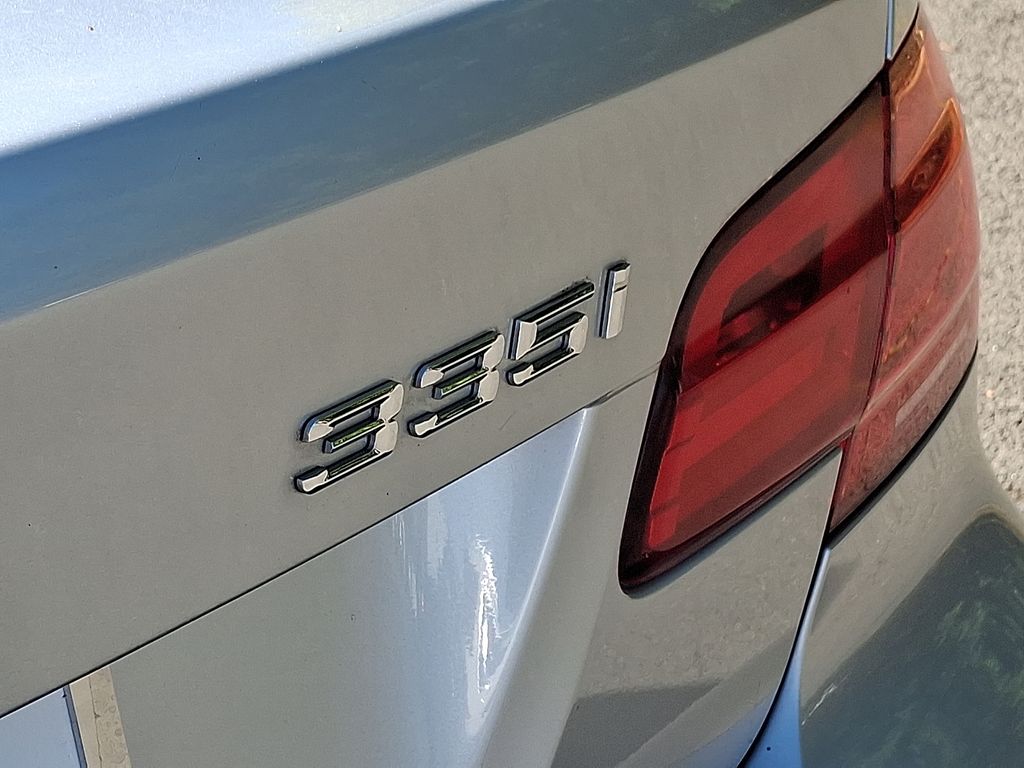 Thumbnail: 2013 BMW 3 Series - 28