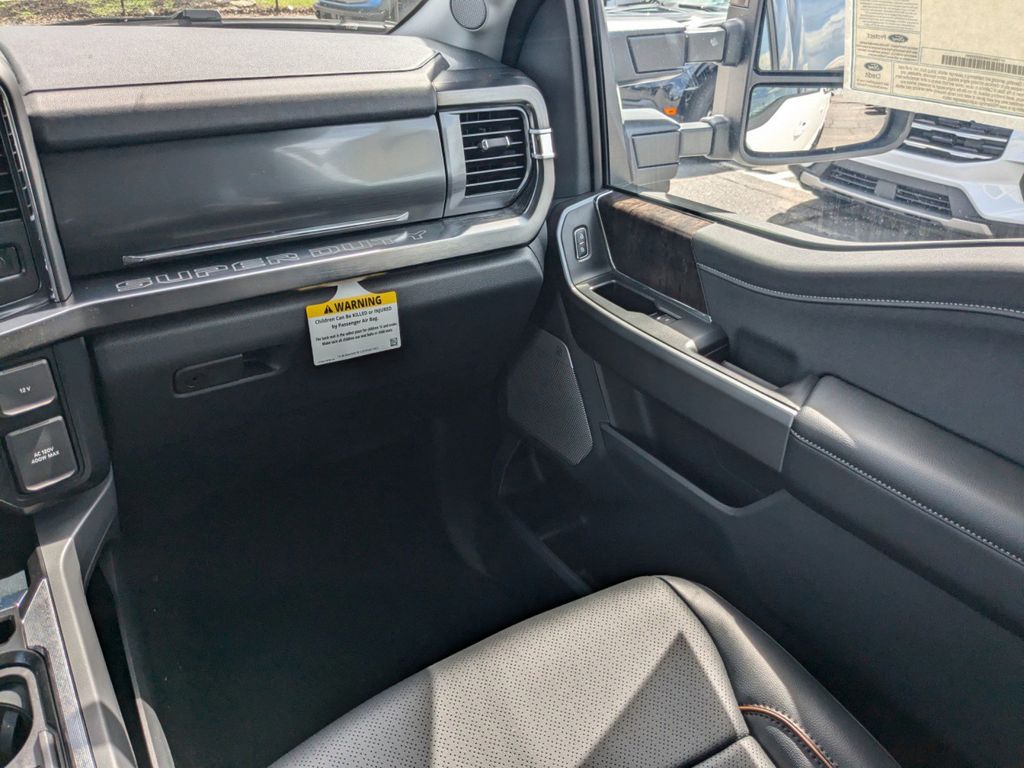 2025 Ford F-250 Super Duty Lariat