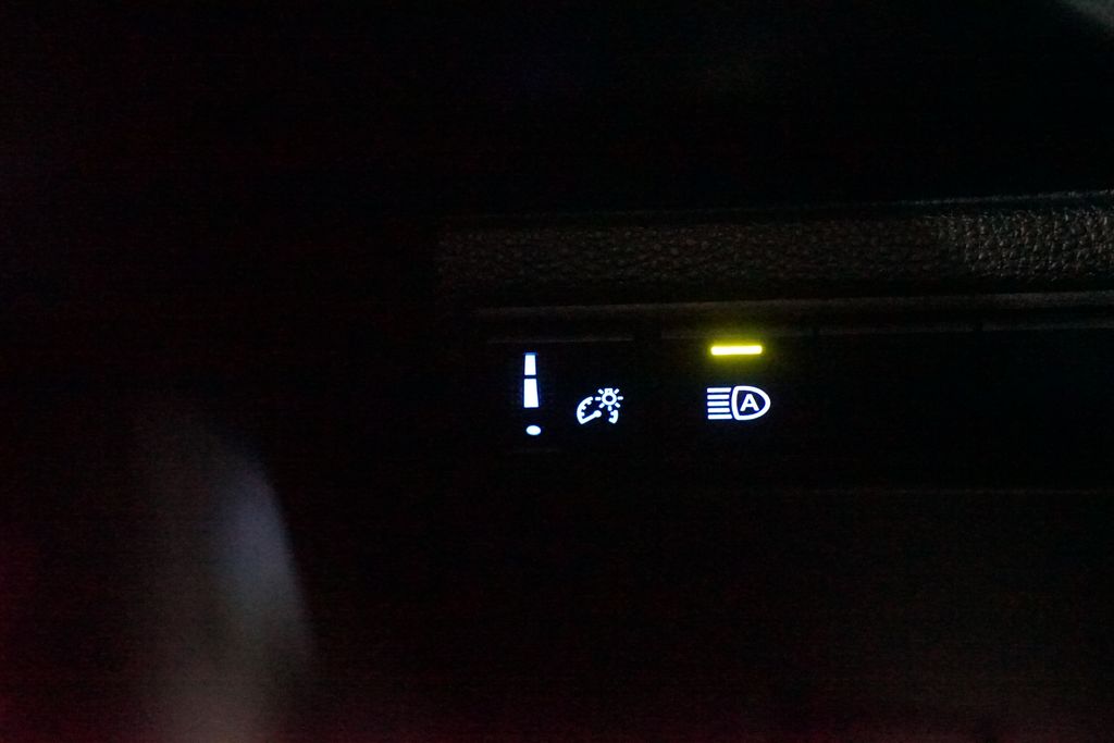 Thumbnail: 2020 Toyota Corolla - 21