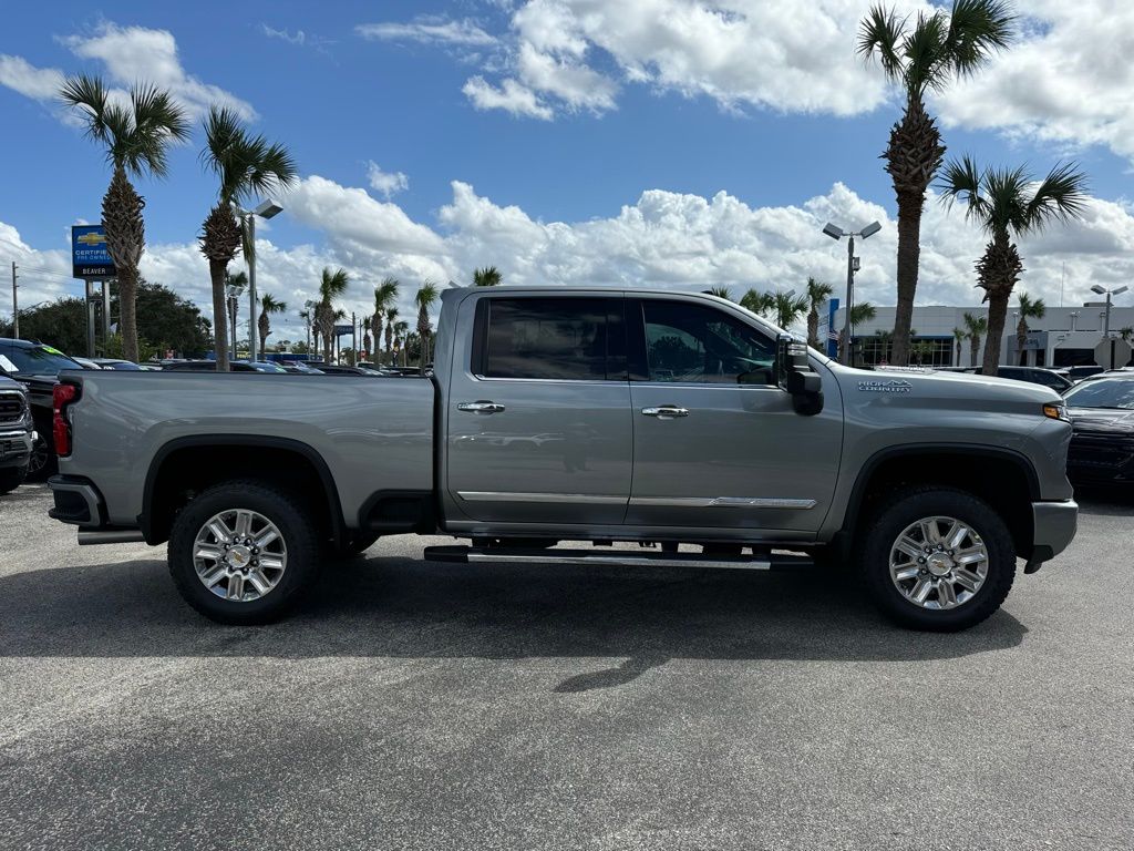 2025 Chevrolet Silverado 2500HD High Country 9