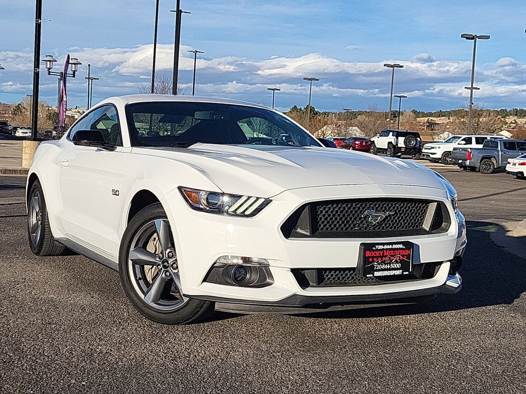 2017 Ford Mustang GT Coupe RWD