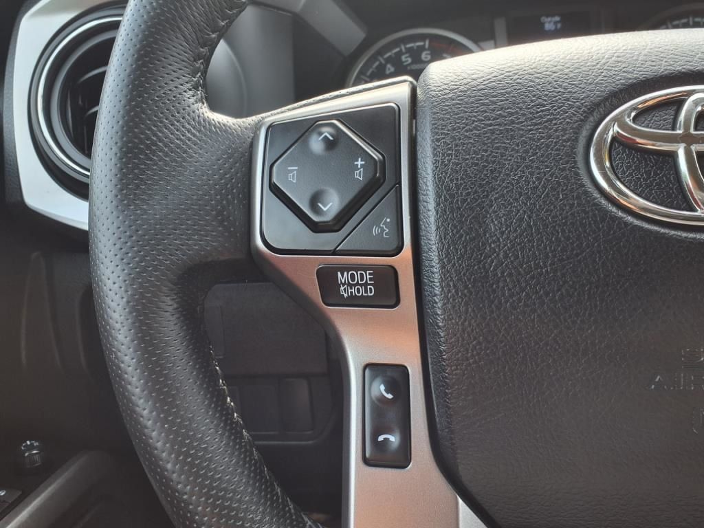 2022 Toyota Tacoma SR5 V6 photo 17