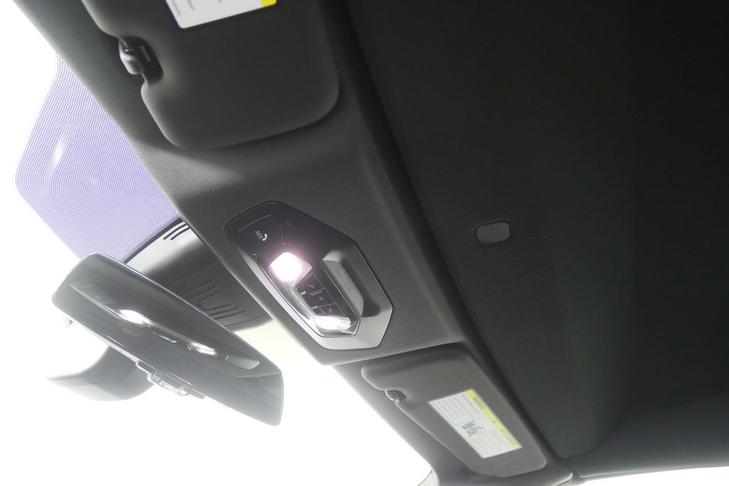 Thumbnail: 2026 BMW 4 Series - 17