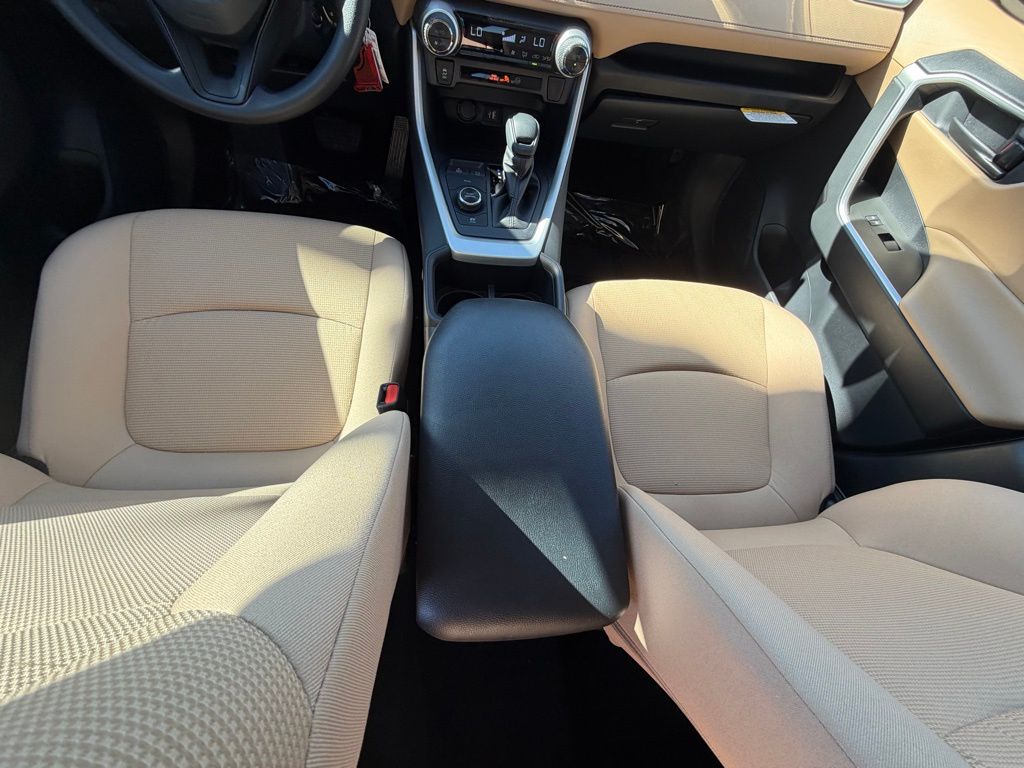 Thumbnail: 2025 Toyota RAV4 - 16