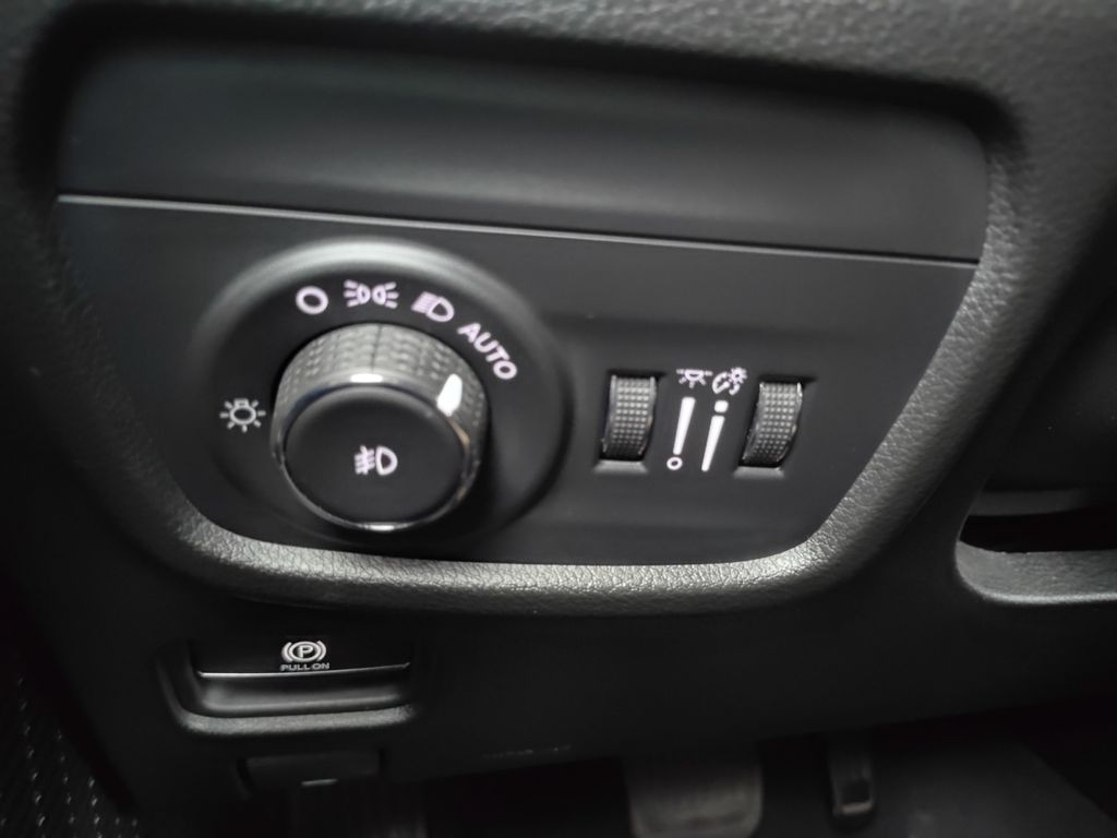 Used Car 2023 Jeep Grand Cherokee L  Limited For Sale Under $35,000 In Austin, Texas