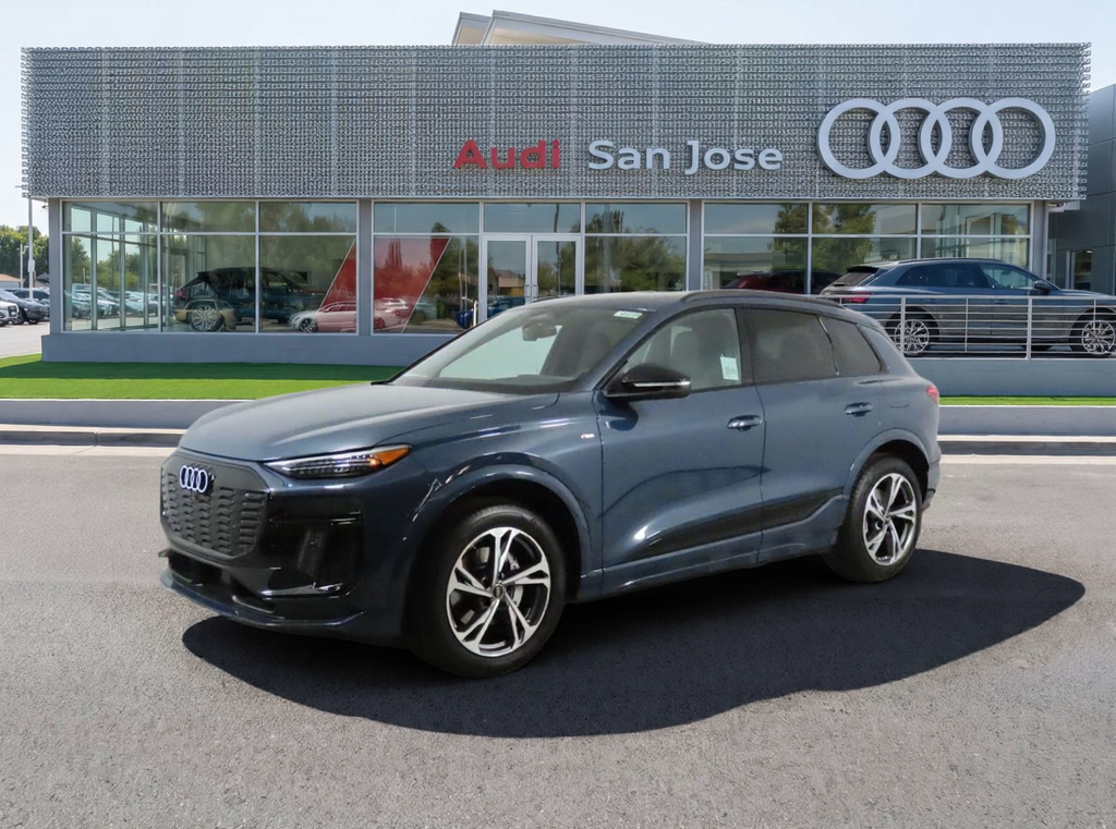 Thumbnail: 2027 Audi Q6 e-tron - 1