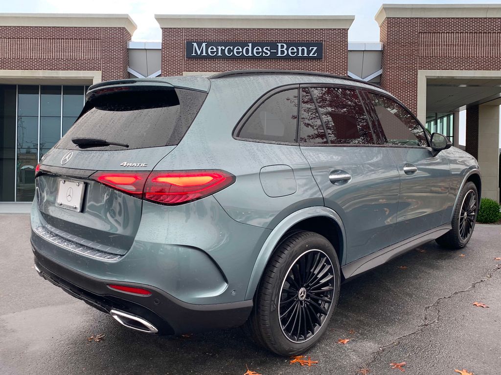 2025 Mercedes-Benz GLC 300 5