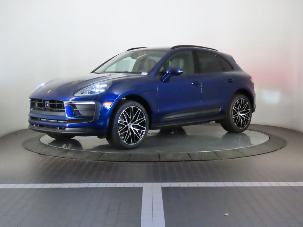 Thumbnail: 2026 Porsche Macan - 1