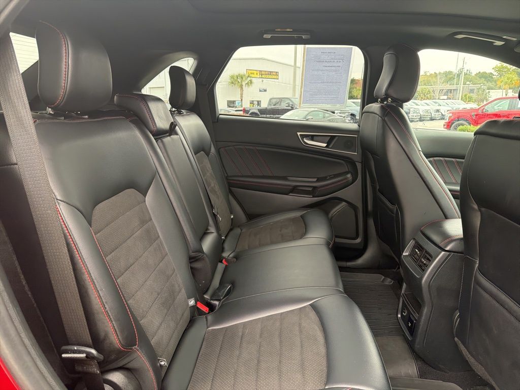 2022 Ford Edge ST-Line