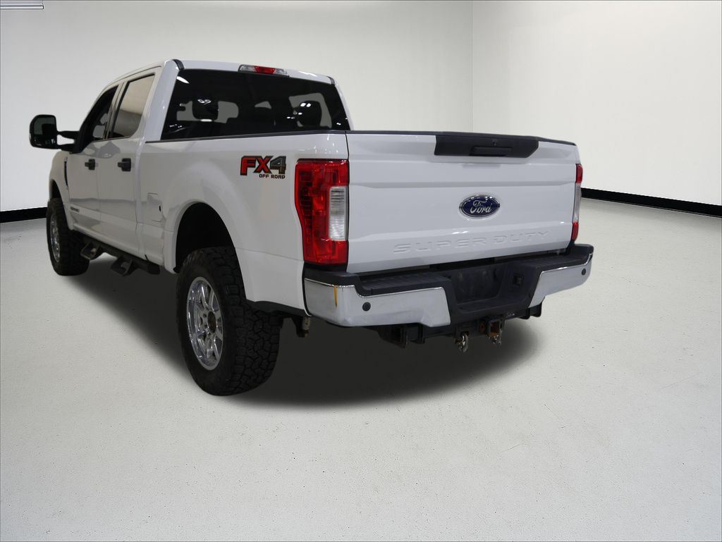 Thumbnail: 2018 Ford Econoline - 3