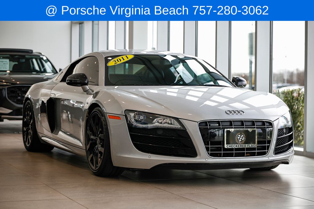 Silver 2011 Audi R8 5.2 quattro Coupe AWD Coupe All-Wheel Drive 6-Speed Automatic