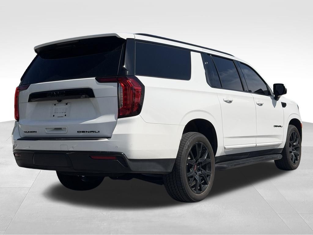 2023 GMC Yukon XL SLT