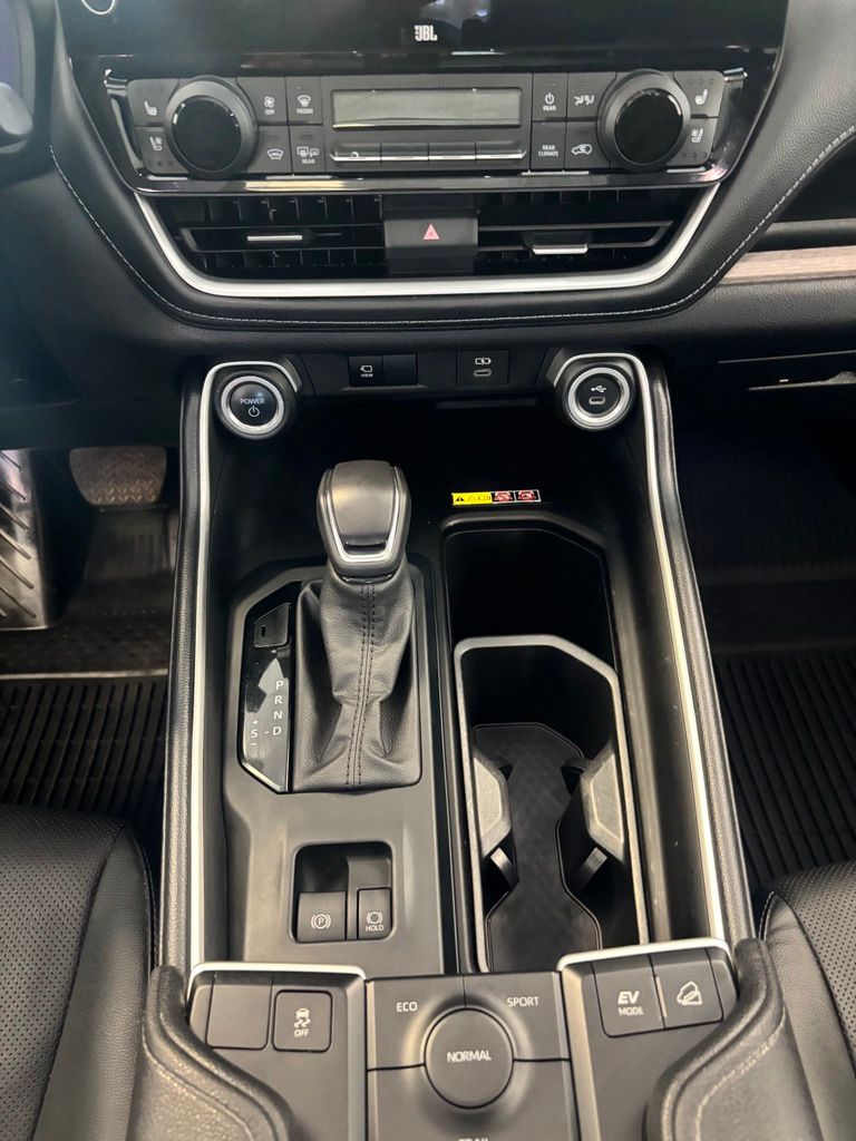 2024 Toyota Grand Highlander Limited - Photo 21